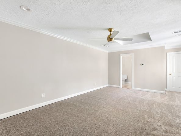 15 New Oak Trail, Humble TX 77346