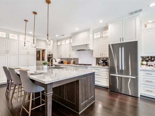 15 New Oak Trail, Humble TX 77346