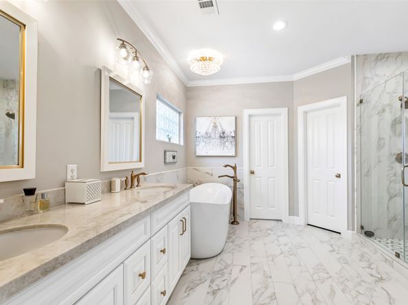 15 New Oak Trail, Humble TX 77346