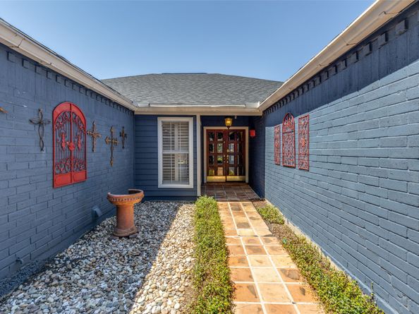 1330 Beaujolais Lane, Houston TX 77077