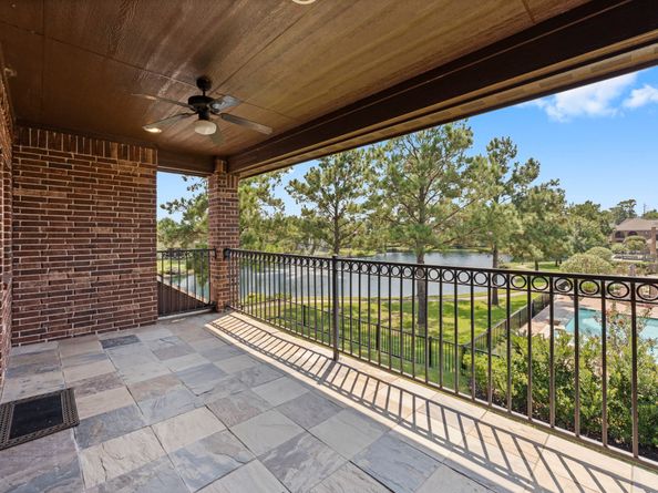 18619 Duke Lake Drive, Spring TX 77388