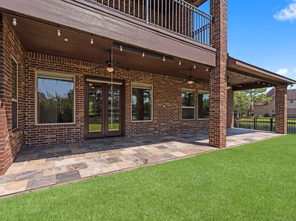 18619 Duke Lake Drive, Spring TX 77388