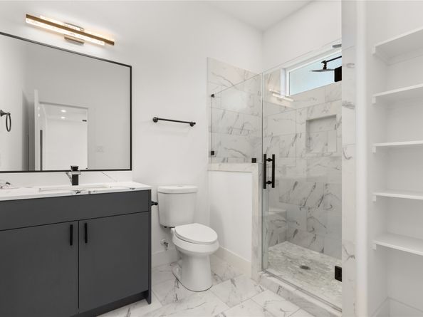 2709 Dennis Street, Houston TX 77004