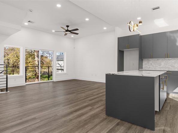 2709 Dennis Street, Houston TX 77004