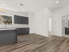 2709 Dennis Street, Houston TX 77004