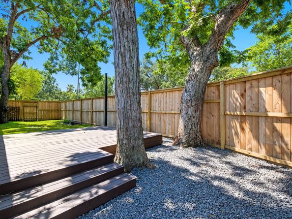2538 Southgate Boulevard, Houston TX 77030
