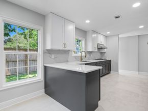 2538 Southgate Boulevard, Houston TX 77030