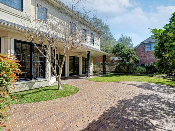 4033 Piping Rock Lane, Houston TX 77027