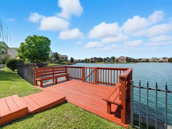 5934 Stratford Gardens Drive, Sugar Land TX 77479