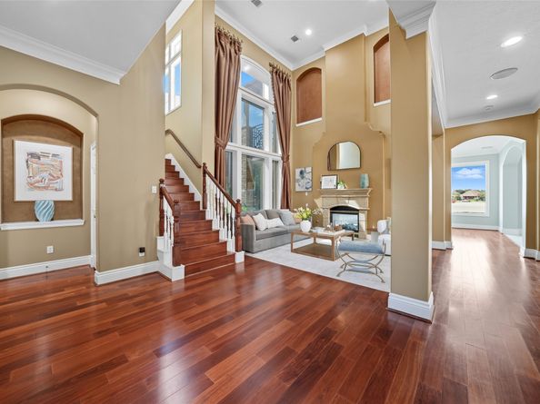 5934 Stratford Gardens Drive, Sugar Land TX 77479