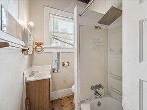 5011 Walker Street, Houston TX 77023