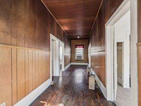 5011 Walker Street, Houston TX 77023