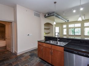1901 Post Oak Boulevard 2111, Houston TX 77056