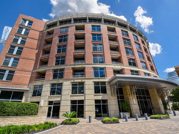 1901 Post Oak Boulevard 2111, Houston TX 77056