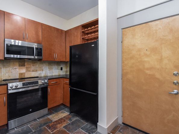 1901 Post Oak Boulevard 2111, Houston TX 77056