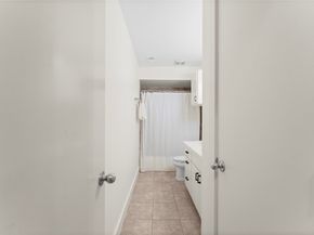 8666 Meadowcroft Drive, Houston TX 77063