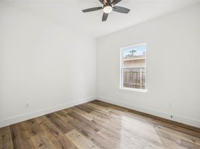 5037 Southwind Street AB, Houston TX 77033