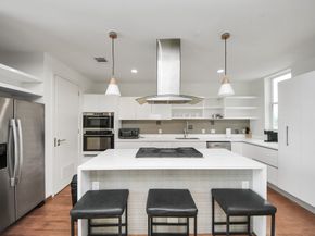 2011 Eagle Street, Houston TX 77004