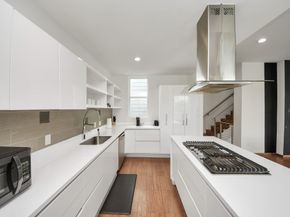 2011 Eagle Street, Houston TX 77004