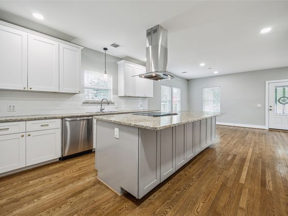 2219 Mckee Street, Houston TX 77009