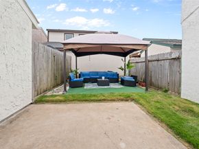 10327 Gladewood Drive, Houston TX 77041