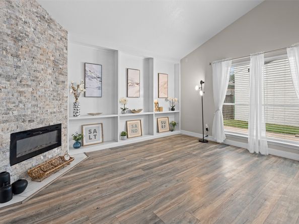 10327 Gladewood Drive, Houston TX 77041