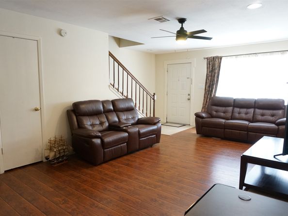 9901 Sharpcrest Street 8, Houston TX 77036