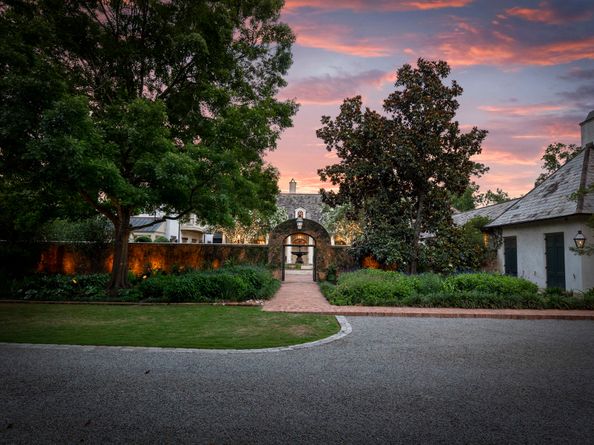 2 Grand Colonial Drive, The Woodlands TX 77382