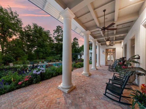 2 Grand Colonial Drive, The Woodlands TX 77382