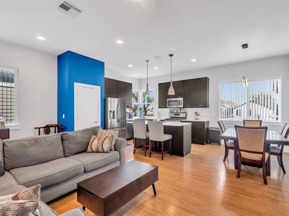 5021 Nichols Street, Houston TX 77020