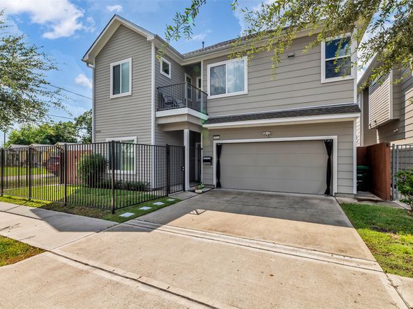 5021 Nichols Street, Houston TX 77020
