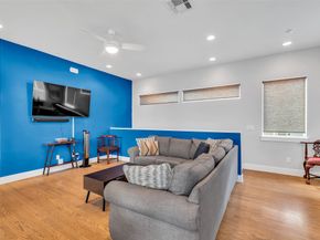 5021 Nichols Street, Houston TX 77020