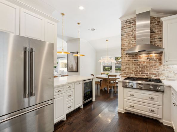 10123 Candlewood Drive, Houston TX 77042