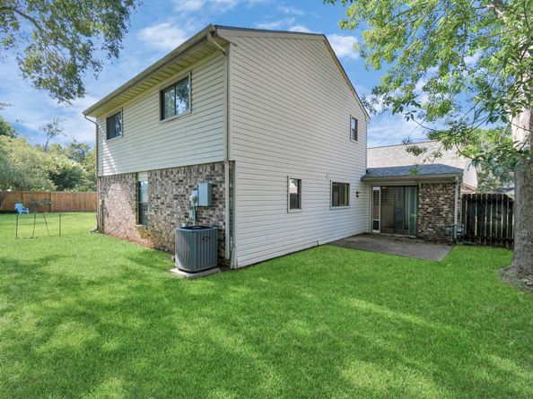 2310 Trail Wood Lane, Richmond TX 77406