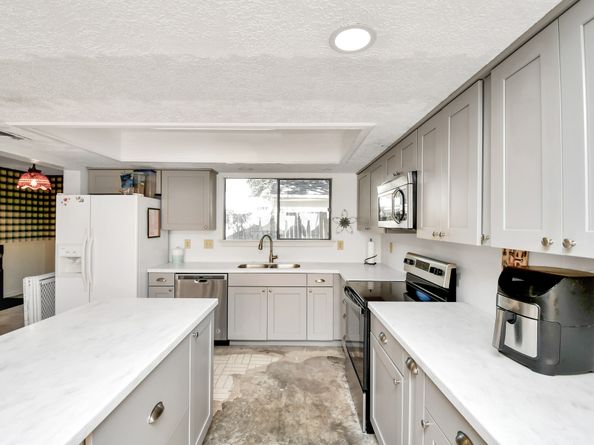 2310 Trail Wood Lane, Richmond TX 77406