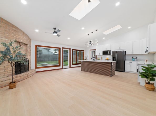 11411 Ash Creek Drive, Houston TX 77043