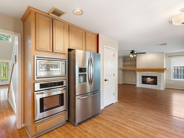 35 Dovewing Place, The Woodlands TX 77382