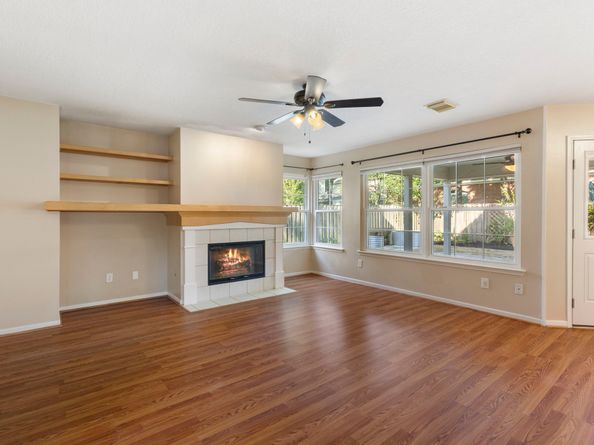 35 Dovewing Place, The Woodlands TX 77382
