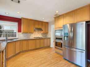 35 Dovewing Place, The Woodlands TX 77382