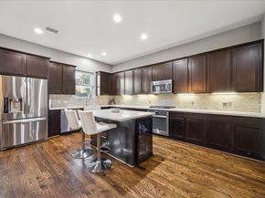 1115 E 27th Street, Houston TX 77009