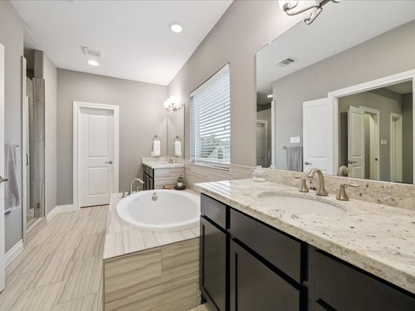 1115 E 27th Street, Houston TX 77009