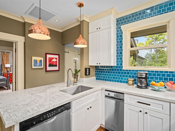 4502 Stanford Street, Houston TX 77006