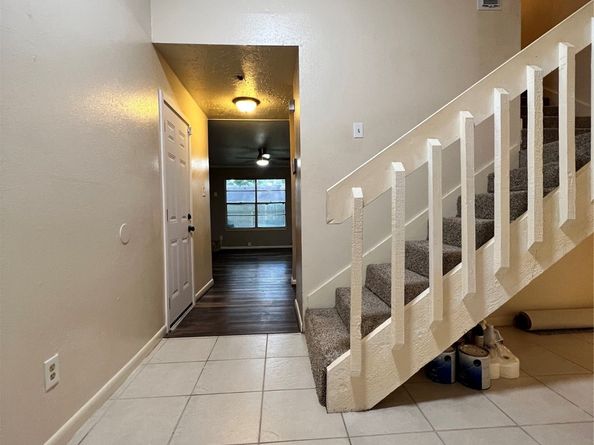 2075 Delphi Lane, Houston TX 77067