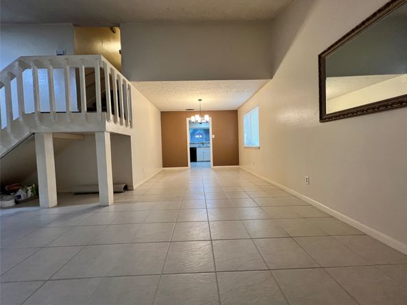 2075 Delphi Lane, Houston TX 77067