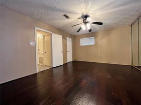 2075 Delphi Lane, Houston TX 77067