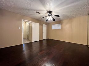 2075 Delphi Lane, Houston TX 77067