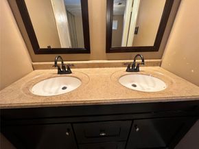2075 Delphi Lane, Houston TX 77067