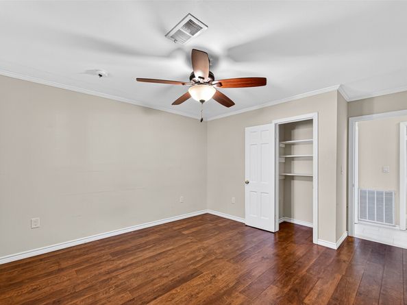 5150 Jason Street, Houston TX 77096