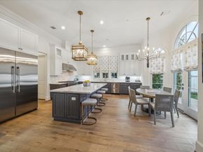 7 N Raintree Hollow Lane, Houston TX 77027