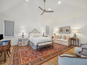 7 N Raintree Hollow Lane, Houston TX 77027